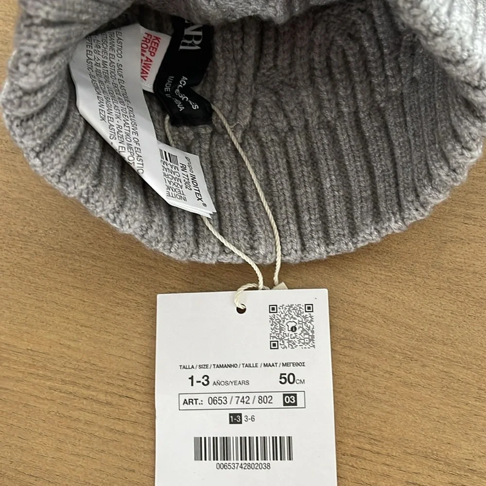 Zara Kids Bundle of 2 Beanie Faux Fur Pom Hats Gray and Pink 1-3 years